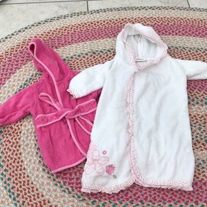 2 infant robes